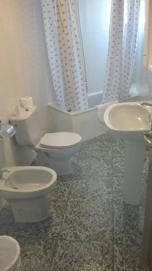 Apartamentos Loyo Portomarin Luaran gambar